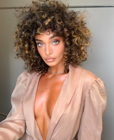 10 φανταστικές ιδέες για να τονίσεις το ξανθό χρώμα στα μαλλιά σου 10 φανταστικές ιδέες για να τονίσεις το ξανθό χρώμα στα μαλλιά σου