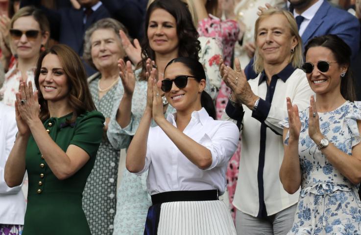 Meghan και Kate μαζί σαν καλές φίλες στο Wimbledon Meghan και Kate μαζί σαν καλές φίλες στο Wimbledon