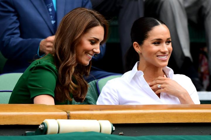 Meghan και Kate μαζί σαν καλές φίλες στο Wimbledon Meghan και Kate μαζί σαν καλές φίλες στο Wimbledon