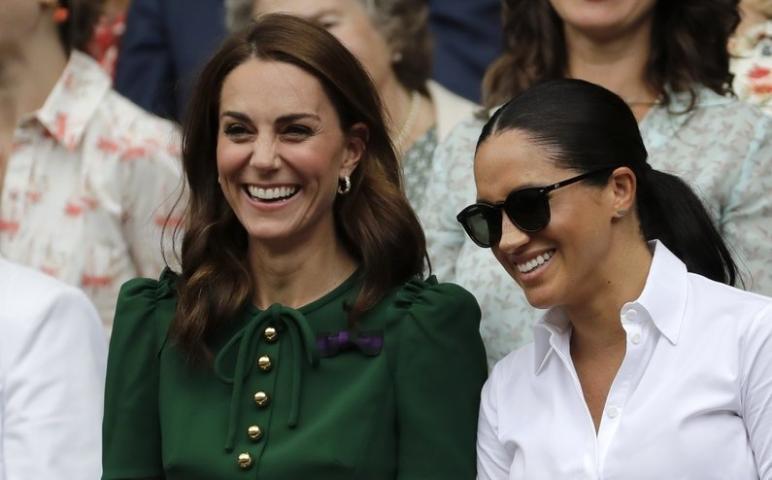 Meghan και Kate μαζί σαν καλές φίλες στο Wimbledon Meghan και Kate μαζί σαν καλές φίλες στο Wimbledon