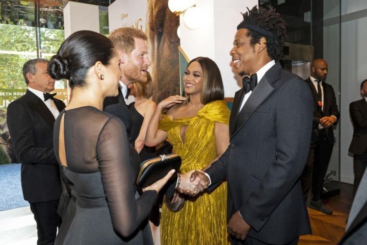 Λαμπρή πρεμιέρα για την ταινία «Lion King» - Markle και Beyoncé συναντήθηκαν σε θερμό κλίμα