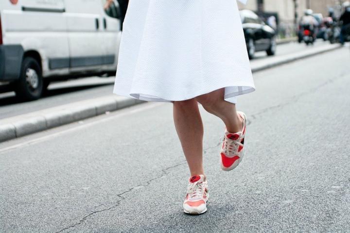 Κι όμως! Τα αταίριαστα παπούτσια είναι το νέο trend του καλοκαιριού Κι όμως! Τα αταίριαστα παπούτσια είναι το νέο trend του καλοκαιριού