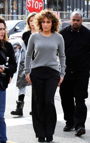 Η μαμά της JLO μοιάζει με τη δική μας μαμά