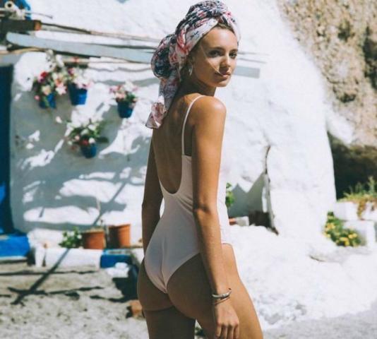 Βρες το ολόσωμο μαγιό που ταιριάζει στο στιλ σου Βρες το ολόσωμο μαγιό που ταιριάζει στο στιλ σου