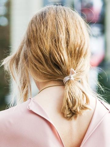 7 hairstyles που μπορείς να κάνεις σε ένα λεπτό