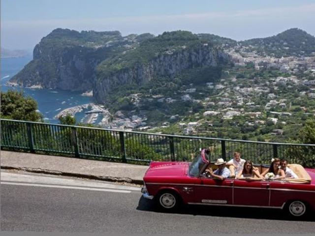 Κάπρι: Το μικρό αλλά πανέμορφο νησί της Νότιας Ιταλίας Κάπρι: Το μικρό αλλά πανέμορφο νησί της Νότιας Ιταλίας