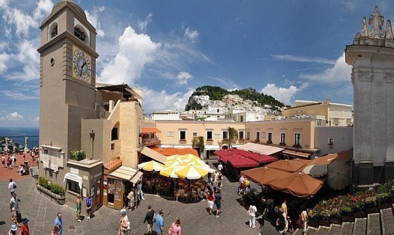 Κάπρι: Το μικρό αλλά πανέμορφο νησί της Νότιας Ιταλίας