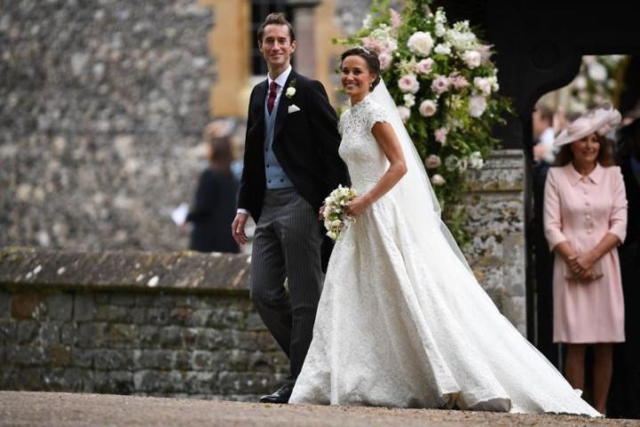 Η Pippa Middleton, ο λαμπερός γάμος και η βασιλική οικογένεια