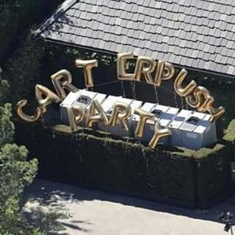 Η Beyoncé λίγο πριν γεννήσει κάνει ένα δυνατό baby shower party