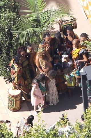 Η Beyoncé λίγο πριν γεννήσει κάνει ένα δυνατό baby shower party