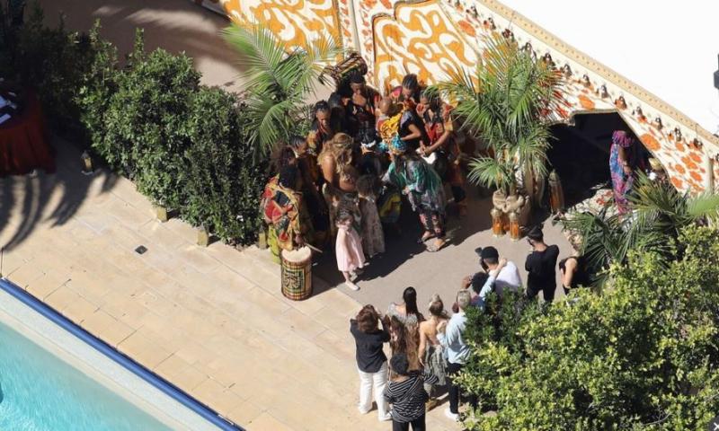 Η Beyoncé λίγο πριν γεννήσει κάνει ένα δυνατό baby shower party