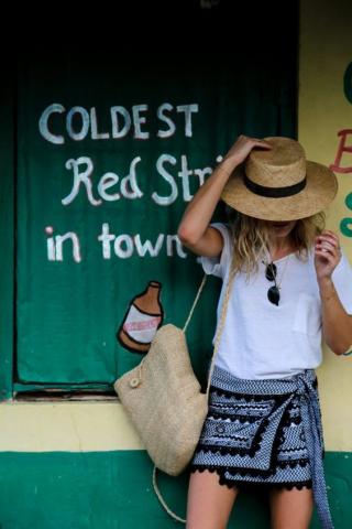 Styling Tips για να φορέσεις το καλοκαιρινό καπέλο εκτός παραλίας Styling Tips για να φορέσεις το καλοκαιρινό καπέλο εκτός παραλίας