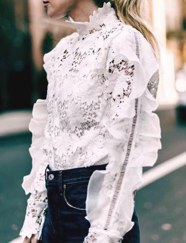 Δες πως θα φορέσεις την αγαπημένη πλέξη του φετινού καλοκαιριού Δες πως θα φορέσεις την αγαπημένη πλέξη του φετινού καλοκαιριού