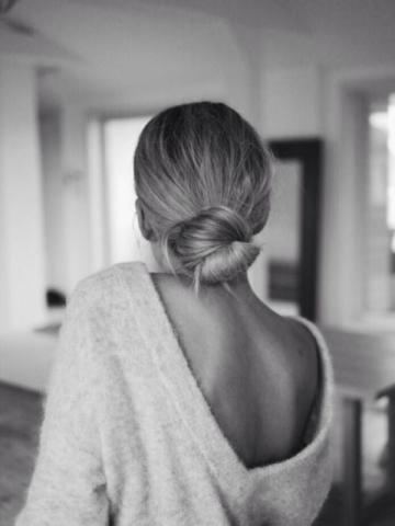 Ballerina Bun: Το εύκολο χτένισμα για τις ζεστές μέρες