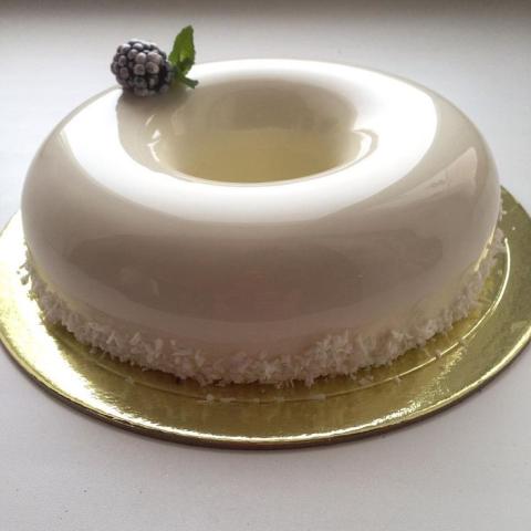 Mirror Cakes: Η επόμενη τάση στα birthday cakes