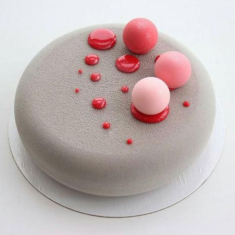 Mirror Cakes: Η επόμενη τάση στα birthday cakes