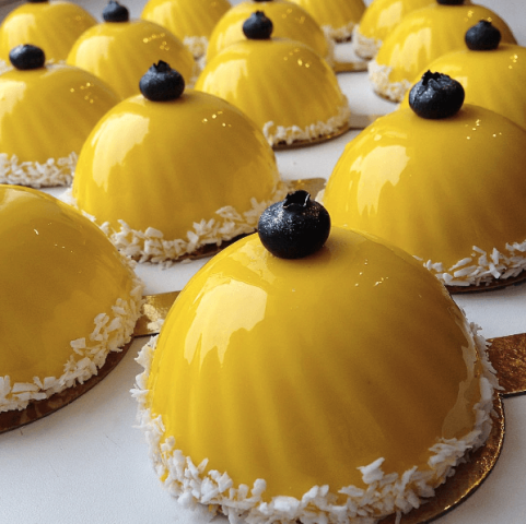 Mirror Cakes: Η επόμενη τάση στα birthday cakes