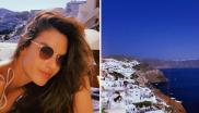H Alessandra Ambrosio αποχαιρετά topless την αγαπημένη Σαντορίνη